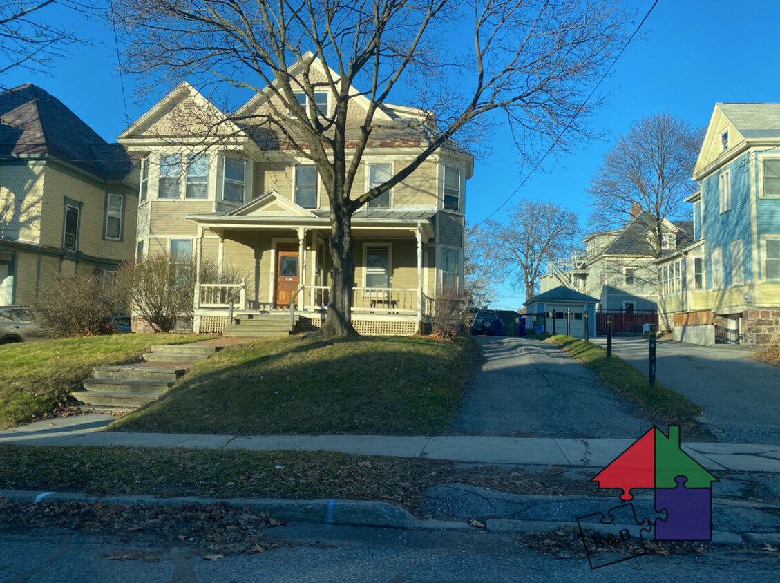 Foto principal - 88 Buell St