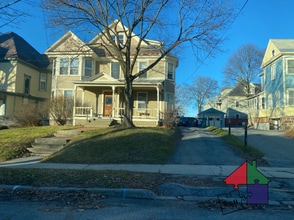 Building Photo - 88 Buell St