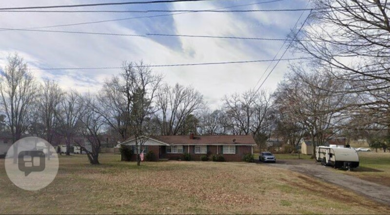 Building Photo - 224 Cherokee Rd