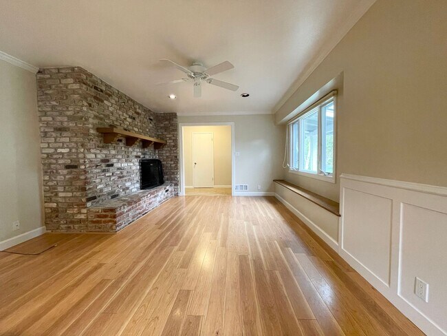 Foto del edificio - 1534 Marlbarough Ave