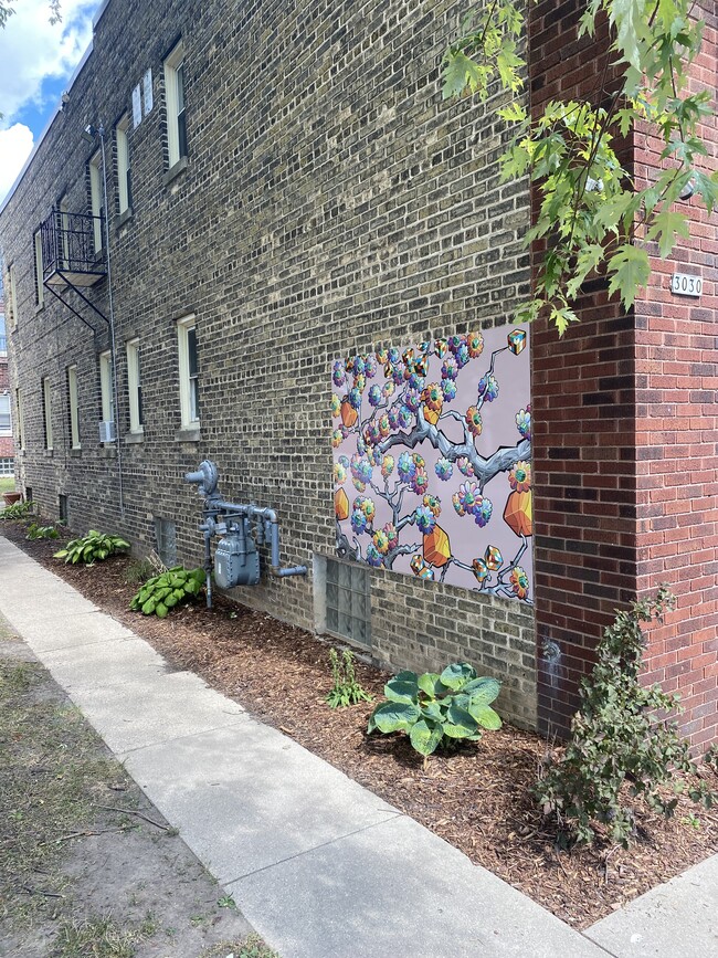 Building Photo - 3030 W Pierce St