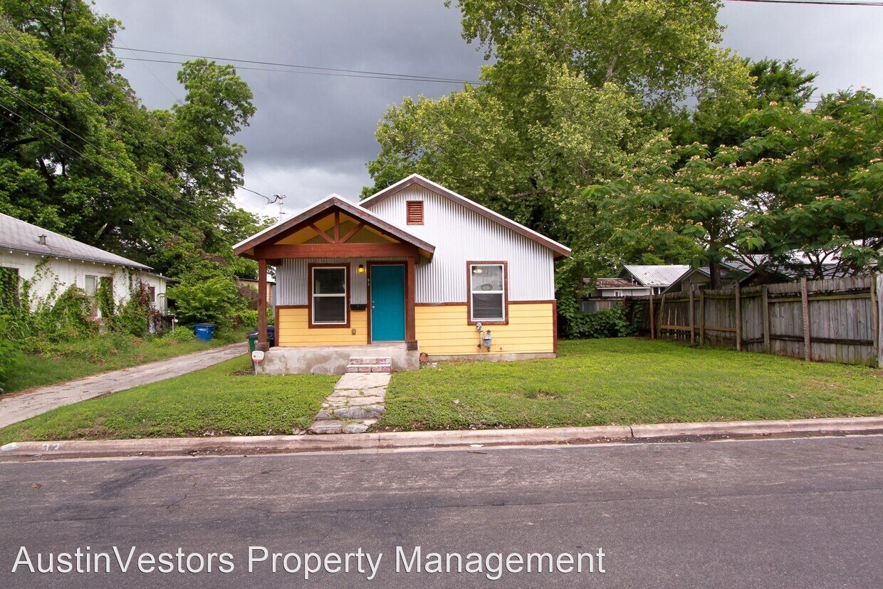 Primary Photo - 2 br, 1 bath House - 93 San Saba St