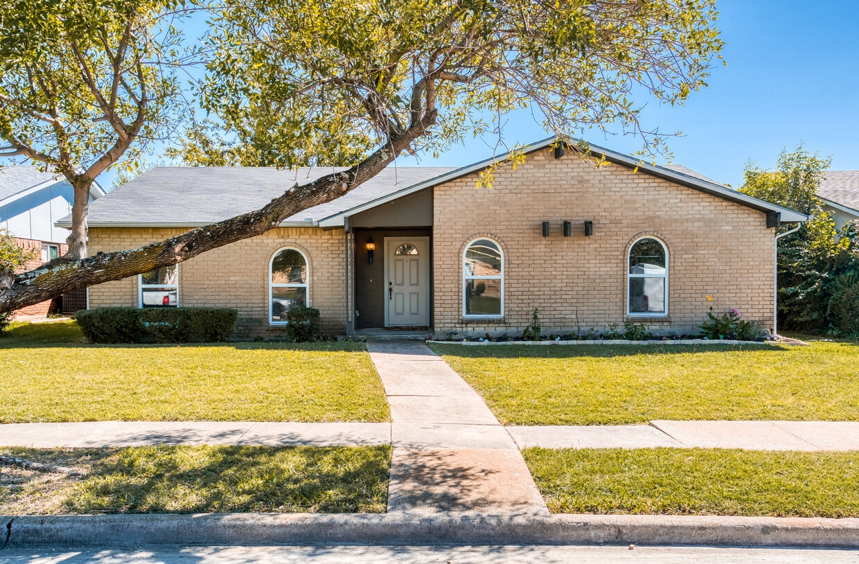 Photo - 5605 Twitty St (The Colony, TX)