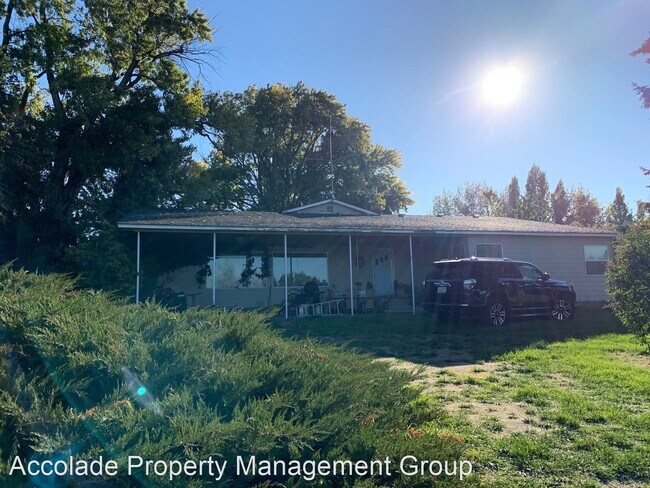 Foto del edificio - 4 br, 2 bath House - 480 Brown Lane