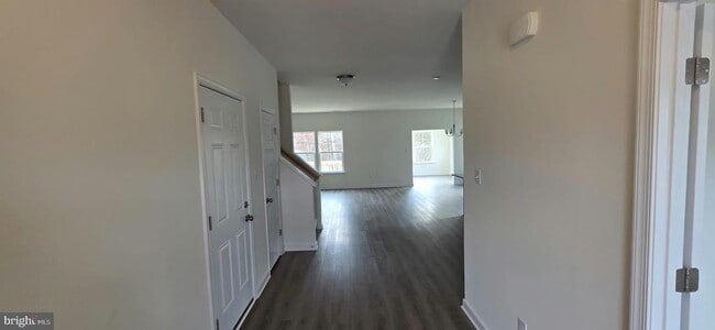 Foto del edificio - 3829 Kinalin Ln