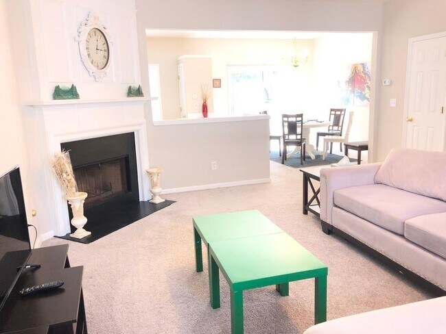 Foto del edificio - 4171 Howell Park Rd