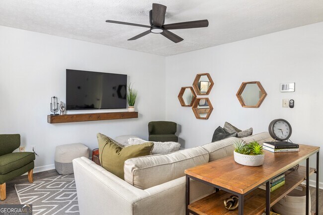 Foto del edificio - 1814 Neely Ave