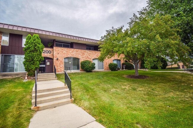 Building Photo - 4200 W Rivers Edge Cir