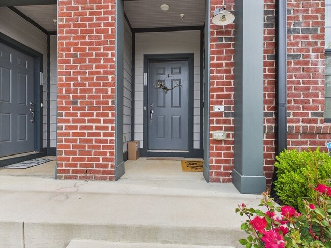 Building Photo - 13349 Coalfield Station Ln