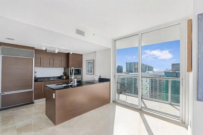 Foto del edificio - 485 Brickell Ave
