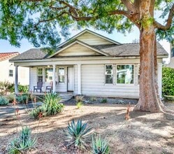 Building Photo - 2808 W Grand Ave