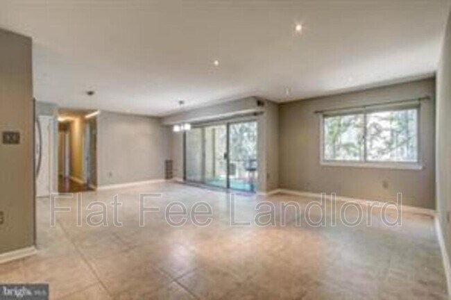 Building Photo - 12403 Braxfield Ct
