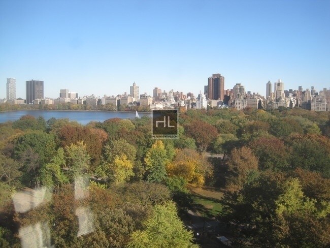 Primary Photo - 241 Central Park W