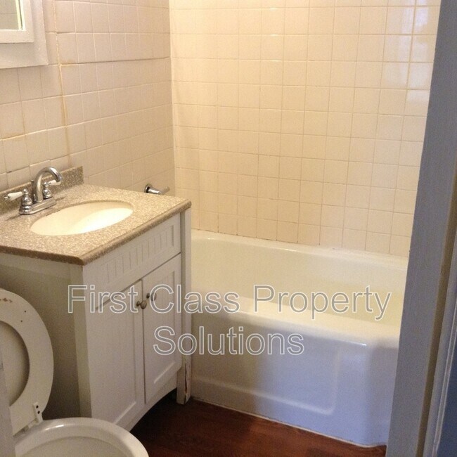 Foto del edificio - 121 NW 29th St