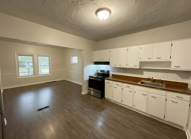 Foto del edificio - 9604 Park Heights Ave