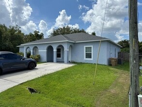 Building Photo - 816 Abbeville Ct