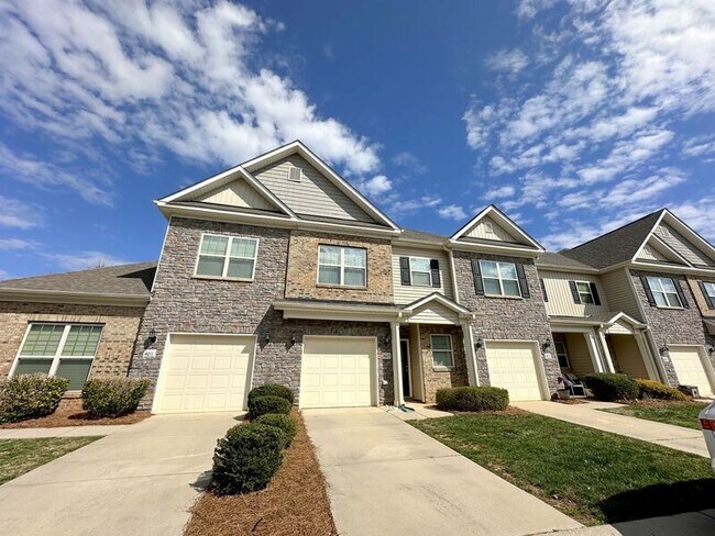 Building Photo - 4013 Canterwood Dr