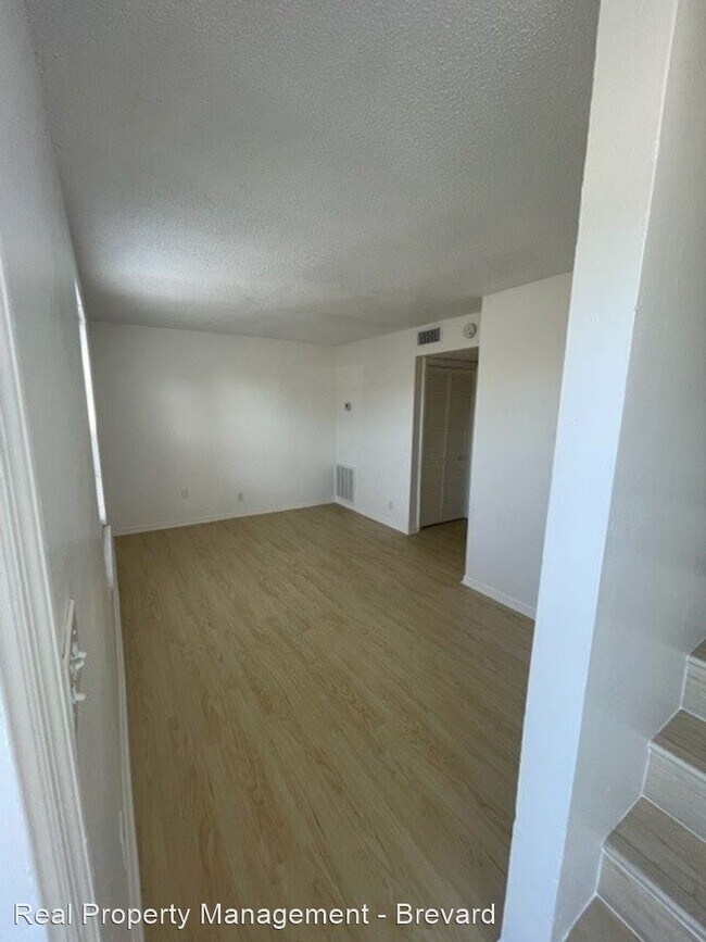 Building Photo - 2 br, 1.5 bath House - 2276 W. New Haven A...