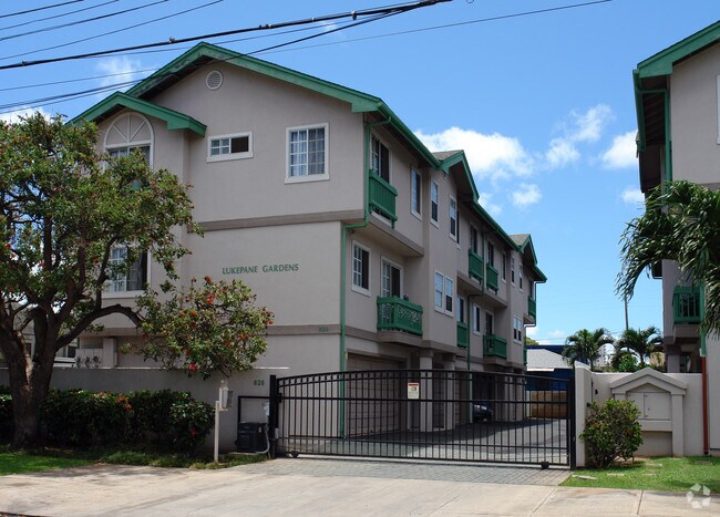 Building Photo - 828 Lukepane Ave