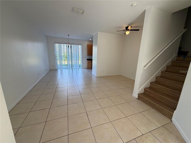 Building Photo - 449 Scarlatti Ct