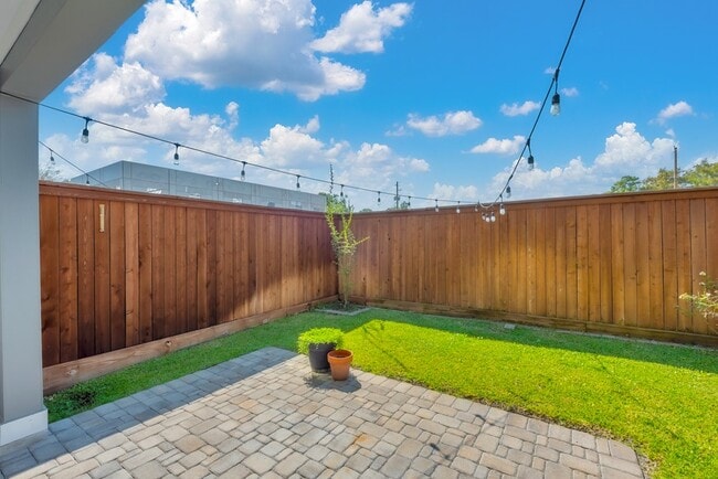 Building Photo - 10927 Keaton Landing Dr