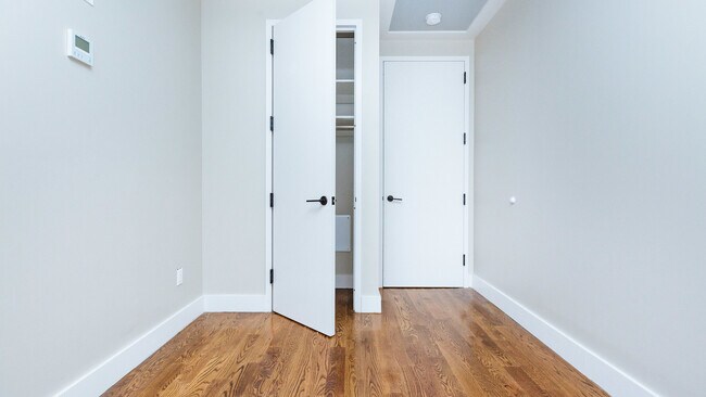 Foto del edificio - 56 E 21st St