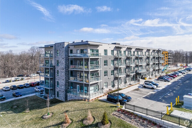 Lackner Ridge Condominiums