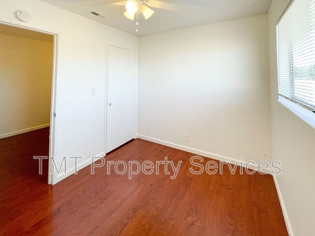 Building Photo - 8611 Acapulco Way