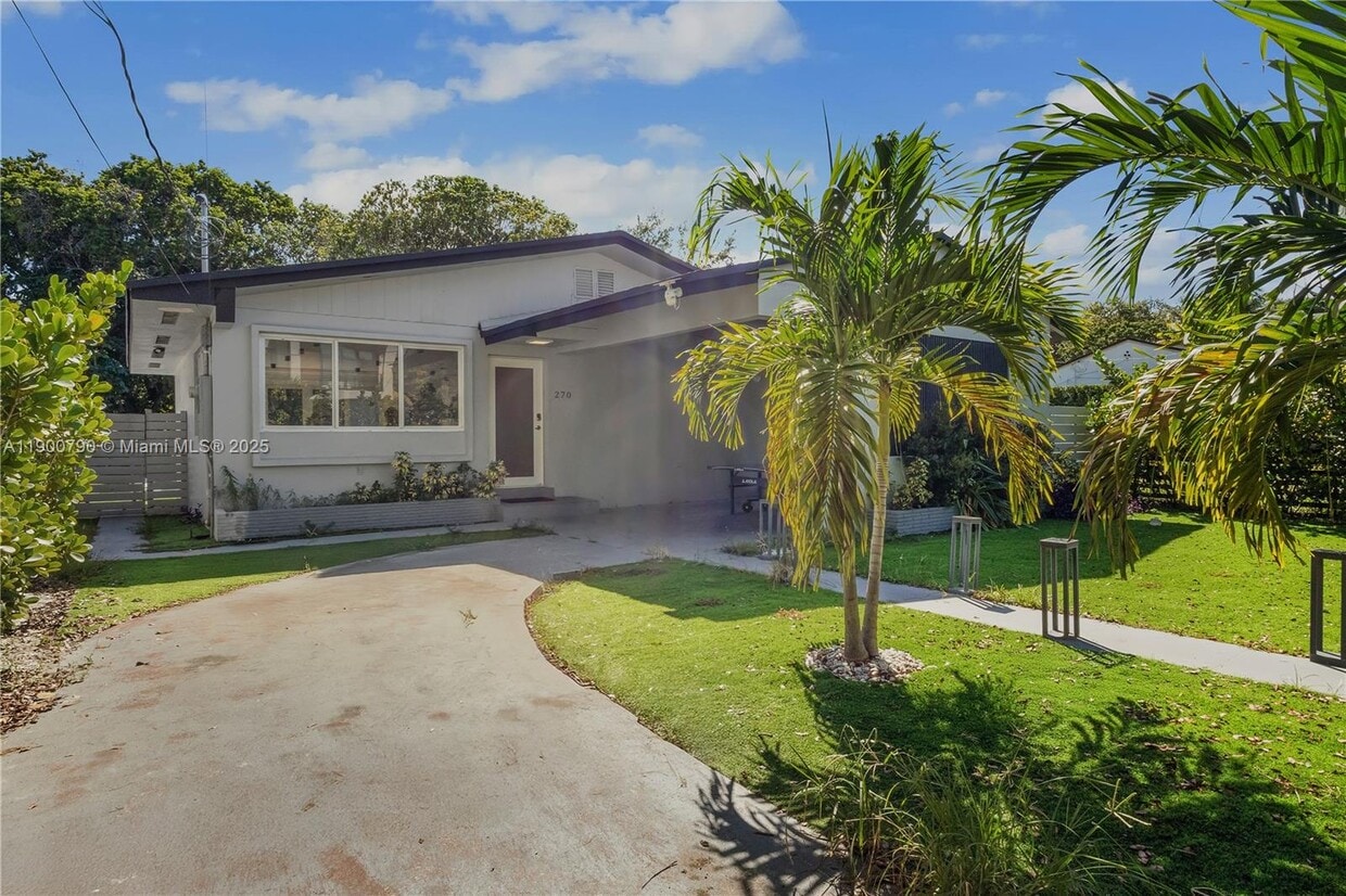 Primary Photo - 270 NW 50th St