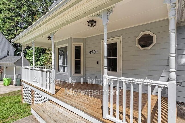 Foto del edificio - 4904 Kinross Ct