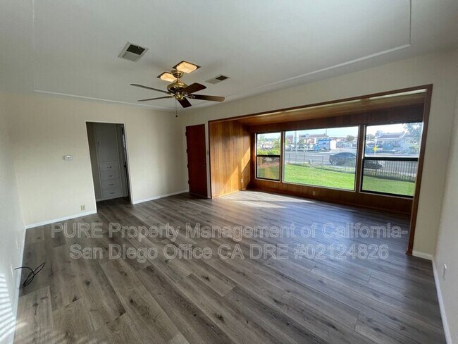 Building Photo - 320 Orange Ave