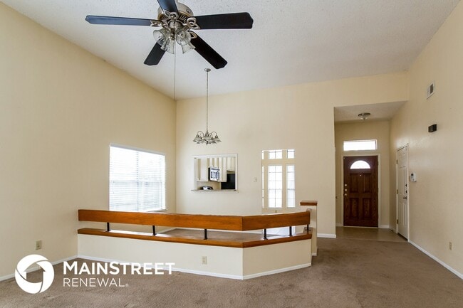 Building Photo - 1526 Rushworth Dr