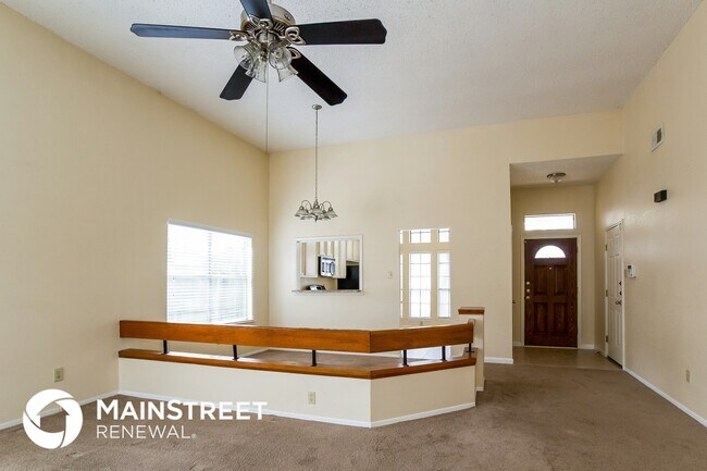 Foto del edificio - 1526 Rushworth Dr
