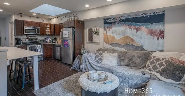 Photo - 1806 W Montgomery Ave Apartment