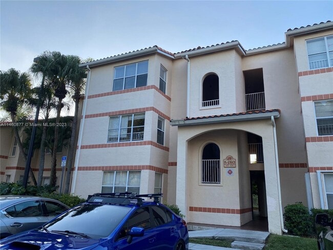 Building Photo - 3480 Pinewalk Dr N