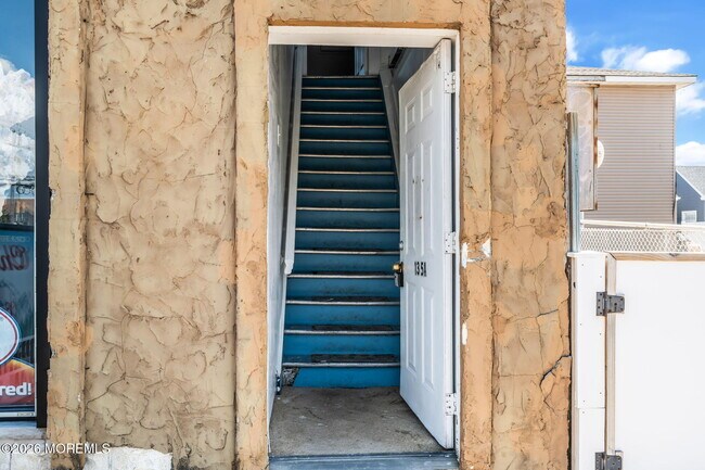 Foto del edificio - 135 Hamilton Ave