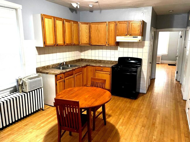 Building Photo - 1724 W 33rd Pl