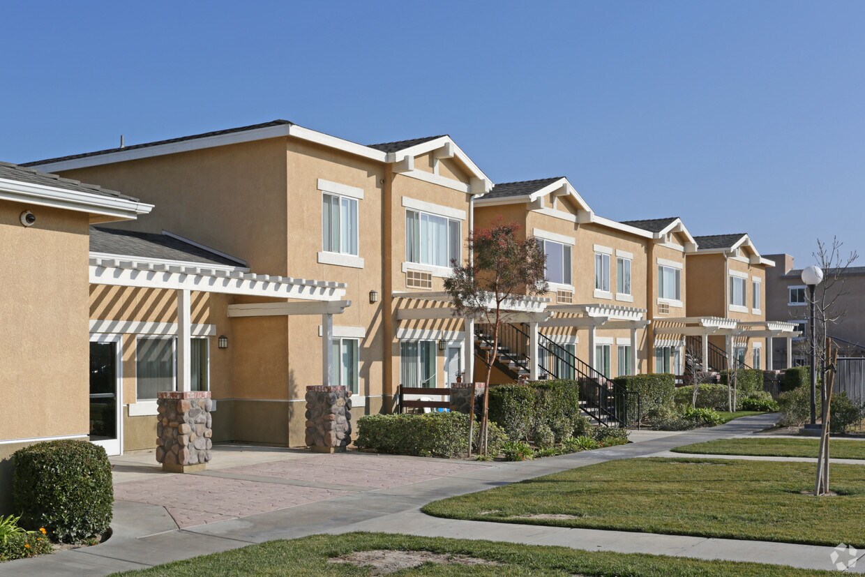 Foto principal - Pacheco Court Apartments