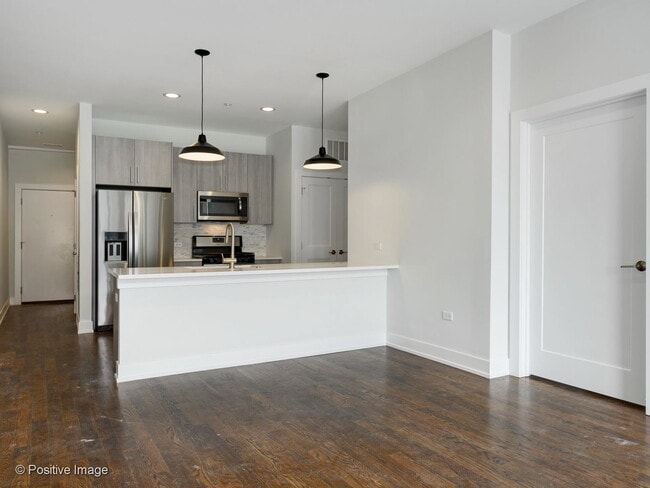 Foto del edificio - 4428 N Sheridan Rd