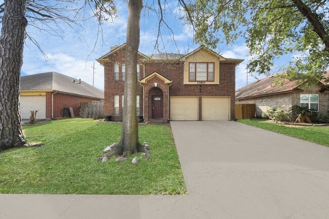 Building Photo - 13843 Dentwood Dr