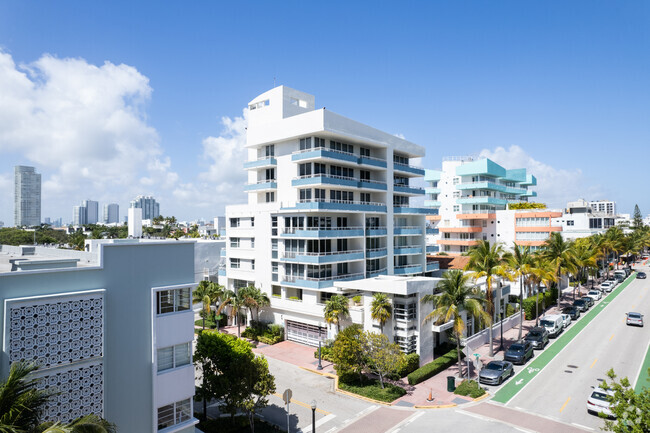 Building Photo - 200 Ocean Dr