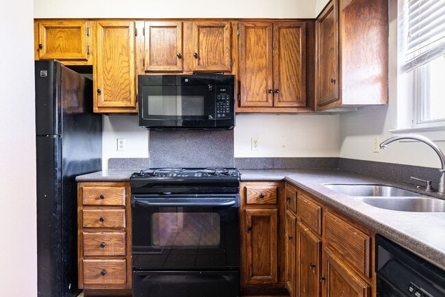 Foto del edificio - Maumelle 2 Bedroom Townhouse for Rent – Up...