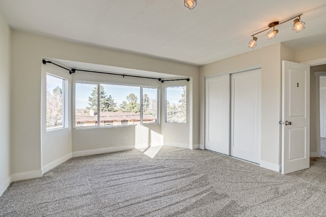 Building Photo - 10490 W Dakota Ave