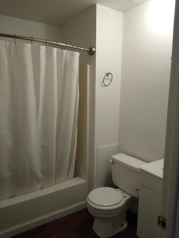 Building Photo - 1822 MacTavish Ct #5