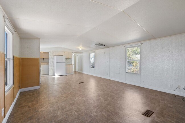 Foto del edificio - Large manufactured home