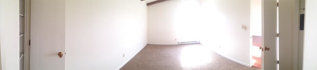 Building Photo - 141 Bader St