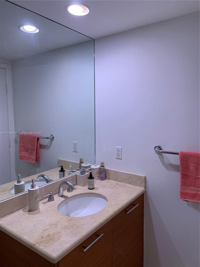 Building Photo - 50 Biscayne Blvd