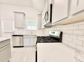 Building Photo - 22858 Ephesus Ave