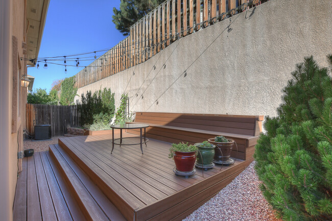 Building Photo - 3755 Scott Ln