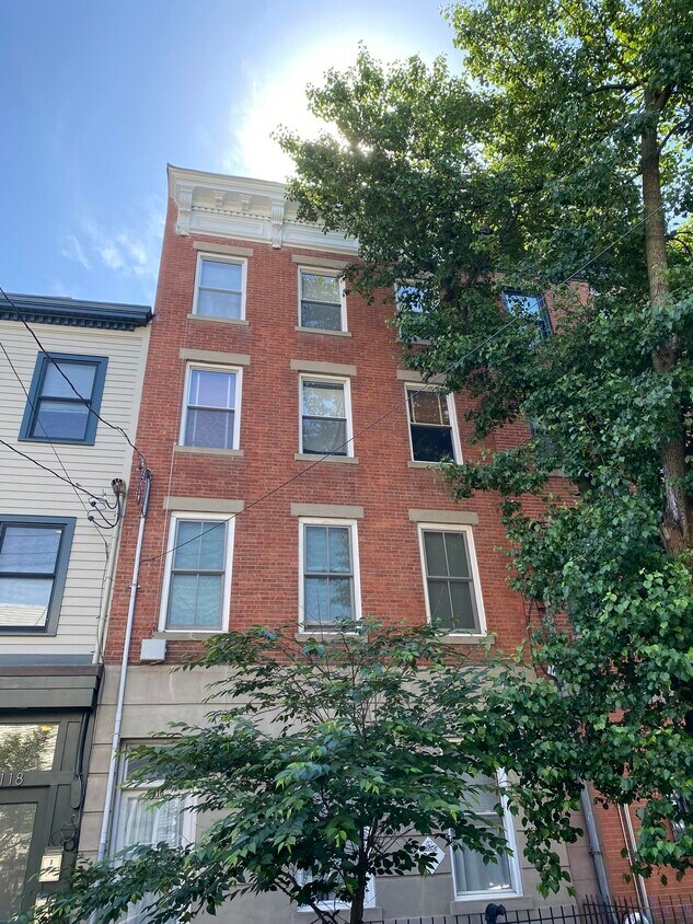 116 Coles St Unit 3, Jersey City, NJ 07302 Condo for Rent in Jersey City, NJ